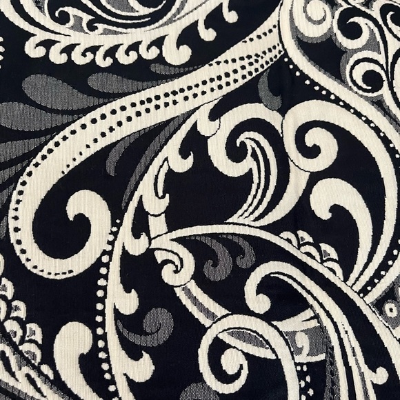 The Pillow Collection Made in USA Pillow Covers 24”x26” Black, Gray, Ivory - Picture 2 of 4